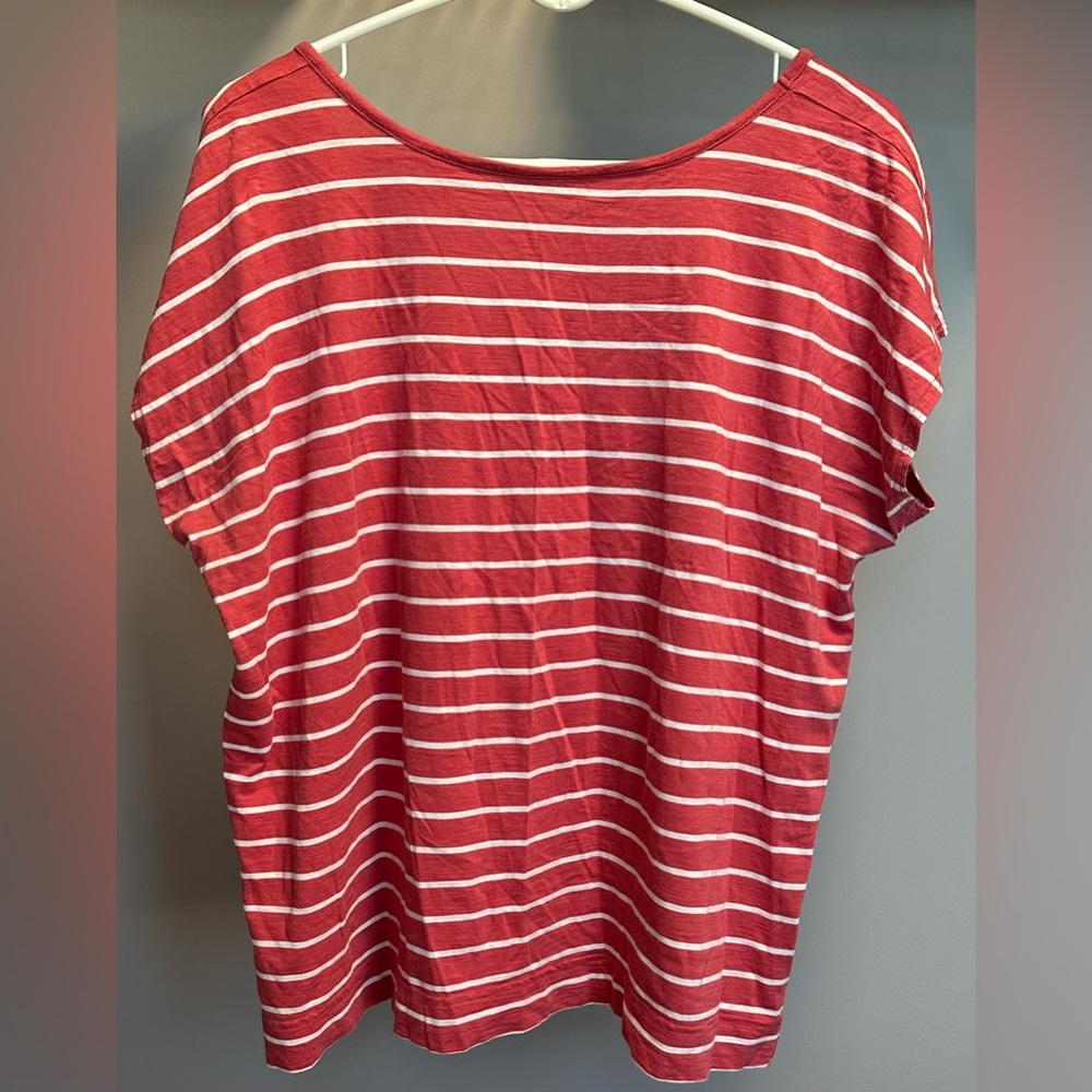 CHAPS DENIM size 2X, pink and white stripes, short sleeved t-shirt.